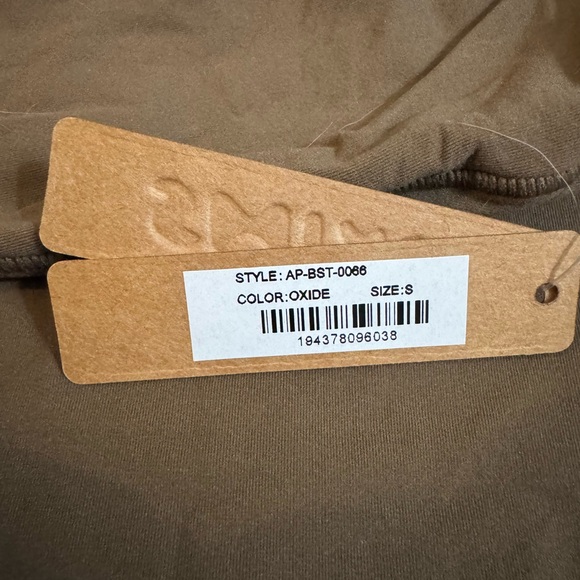 SKIMS Small Bodysuit - Oxide - Picture 6 of 7